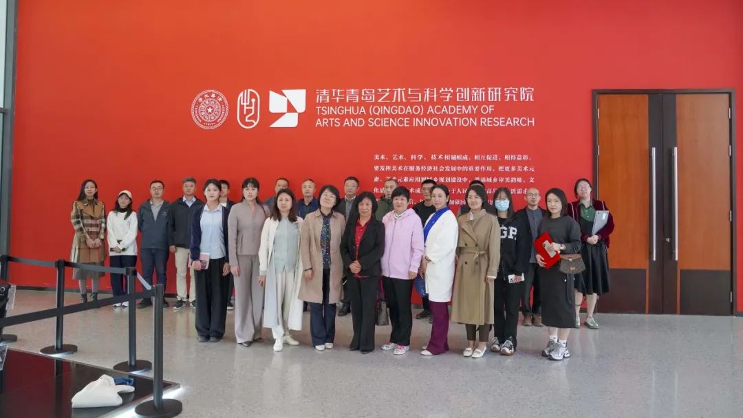 座谈会