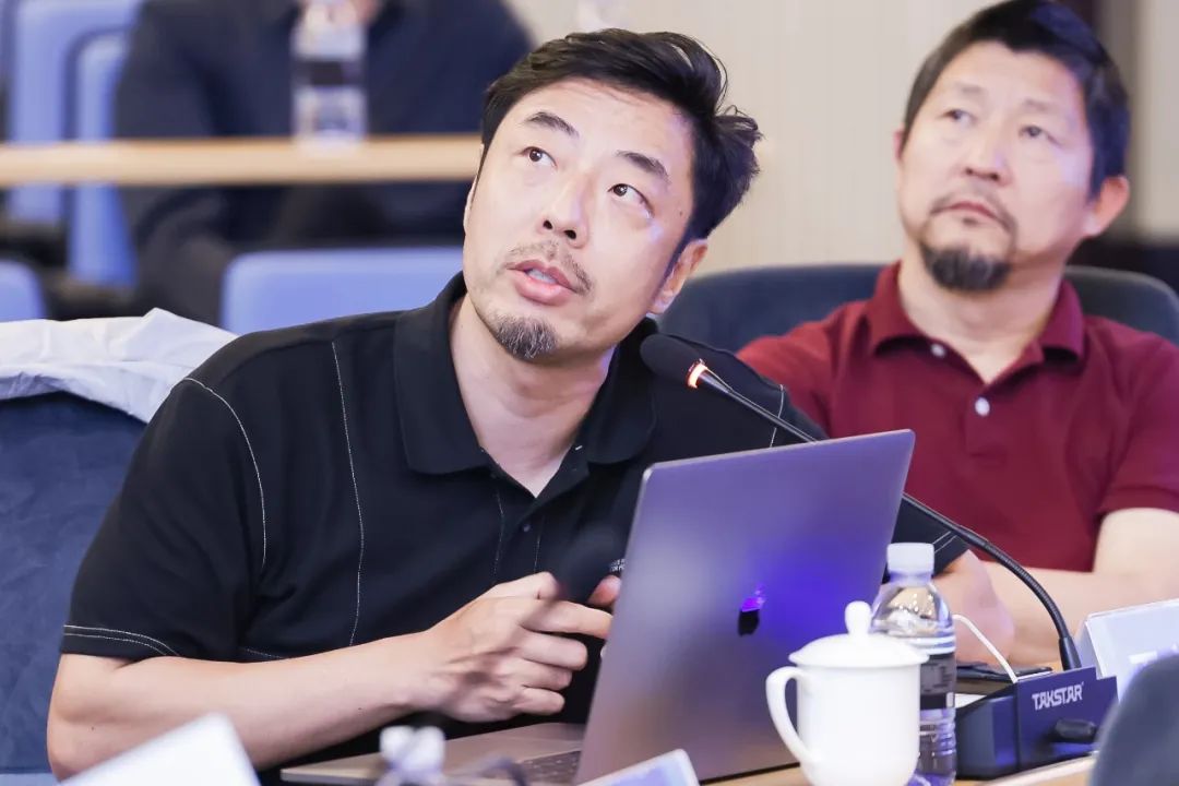 清华大学美术学院信息艺术设计系主任王之纲