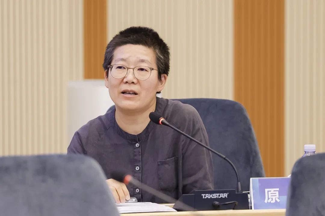 清华大学美术学院视觉传达设计系副主任原博
