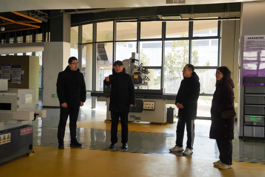 实验室开展专项安全检查